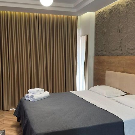 Your Apart Hotel Tirana Eksteriør billede
