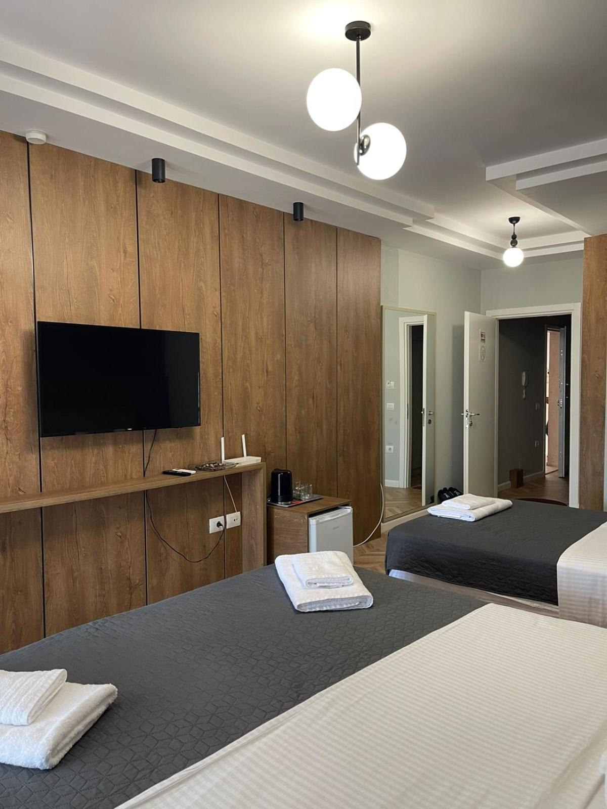 Your Apart Hotel Tirana Eksteriør billede