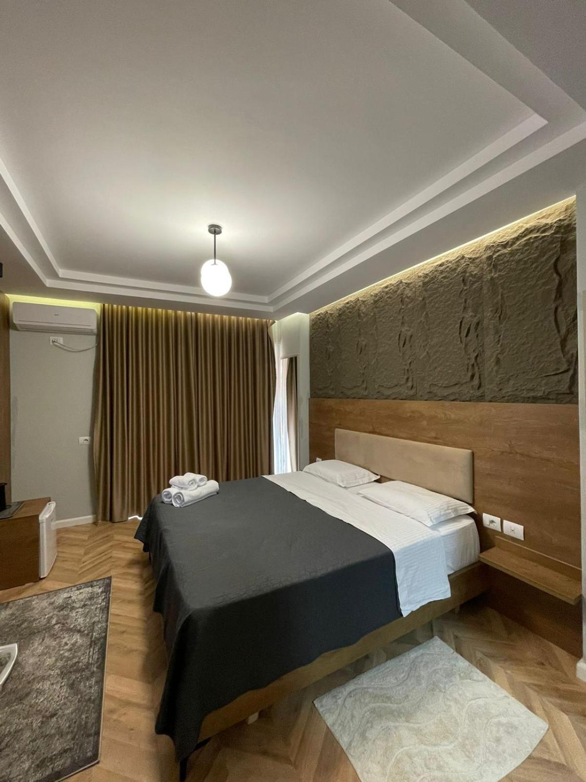 Your Apart Hotel Tirana Eksteriør billede