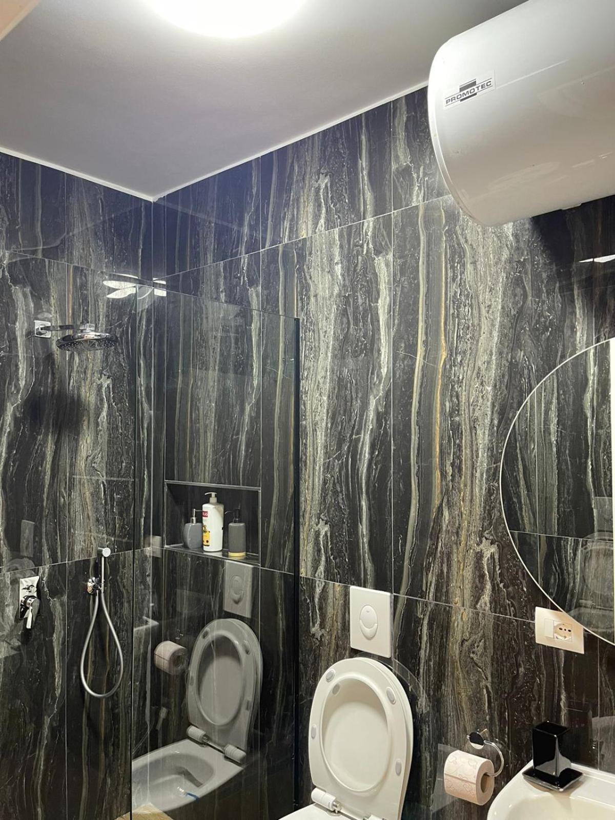 Your Apart Hotel Tirana Eksteriør billede
